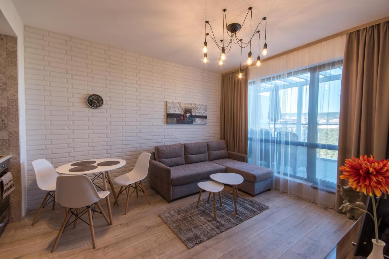 City Apartments Triumph Варна Екстер'єр фото