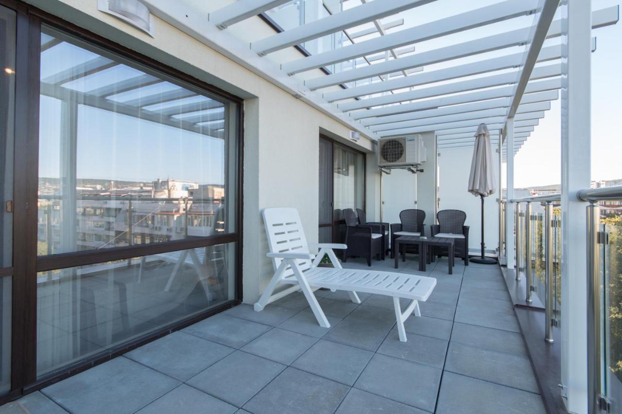 City Apartments Triumph Варна Екстер'єр фото