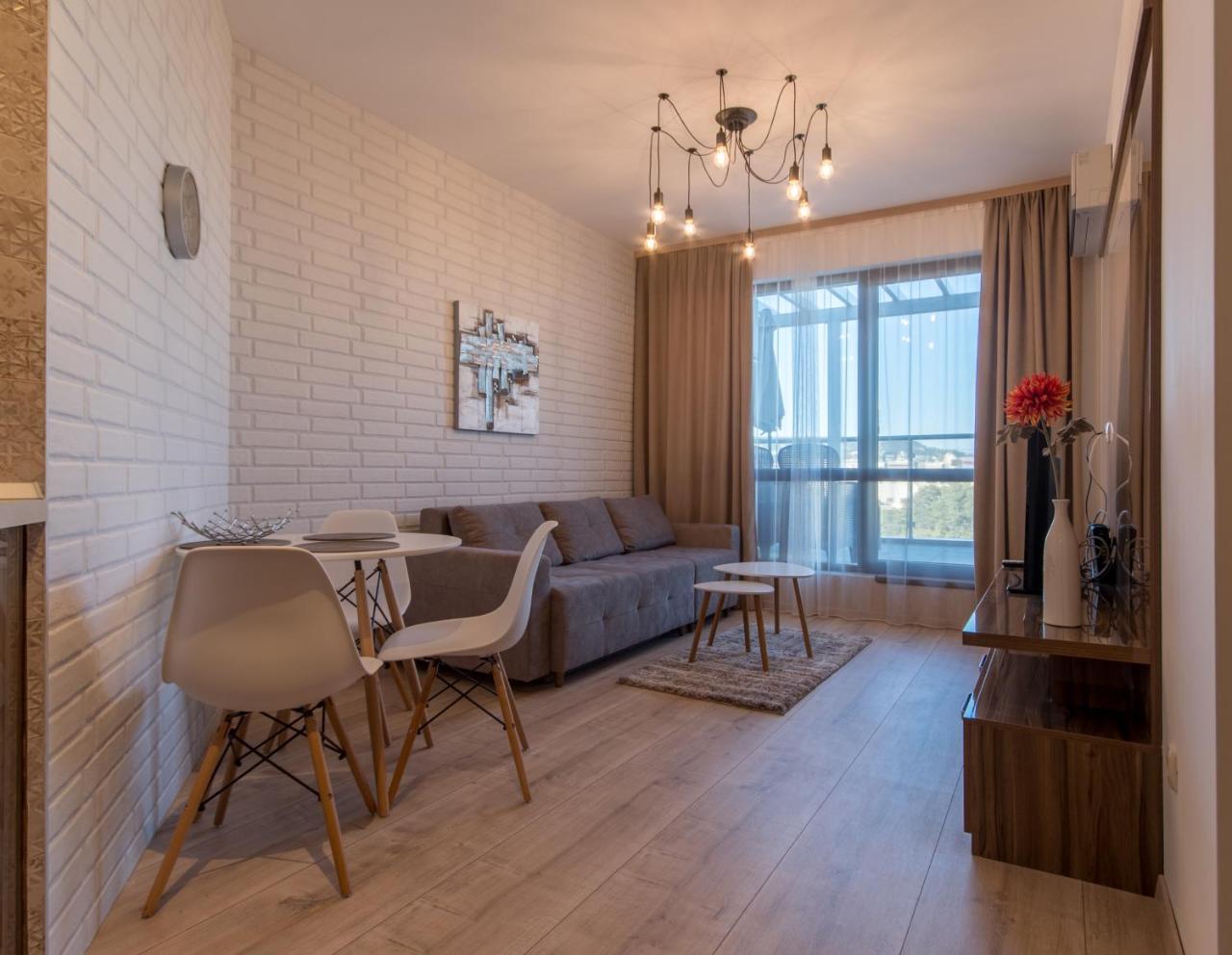 City Apartments Triumph Варна Екстер'єр фото